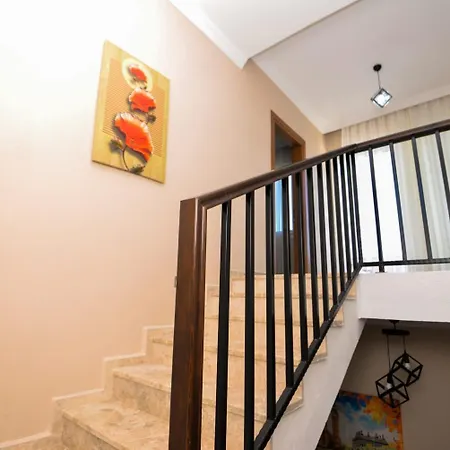 Sumeya فيلة *